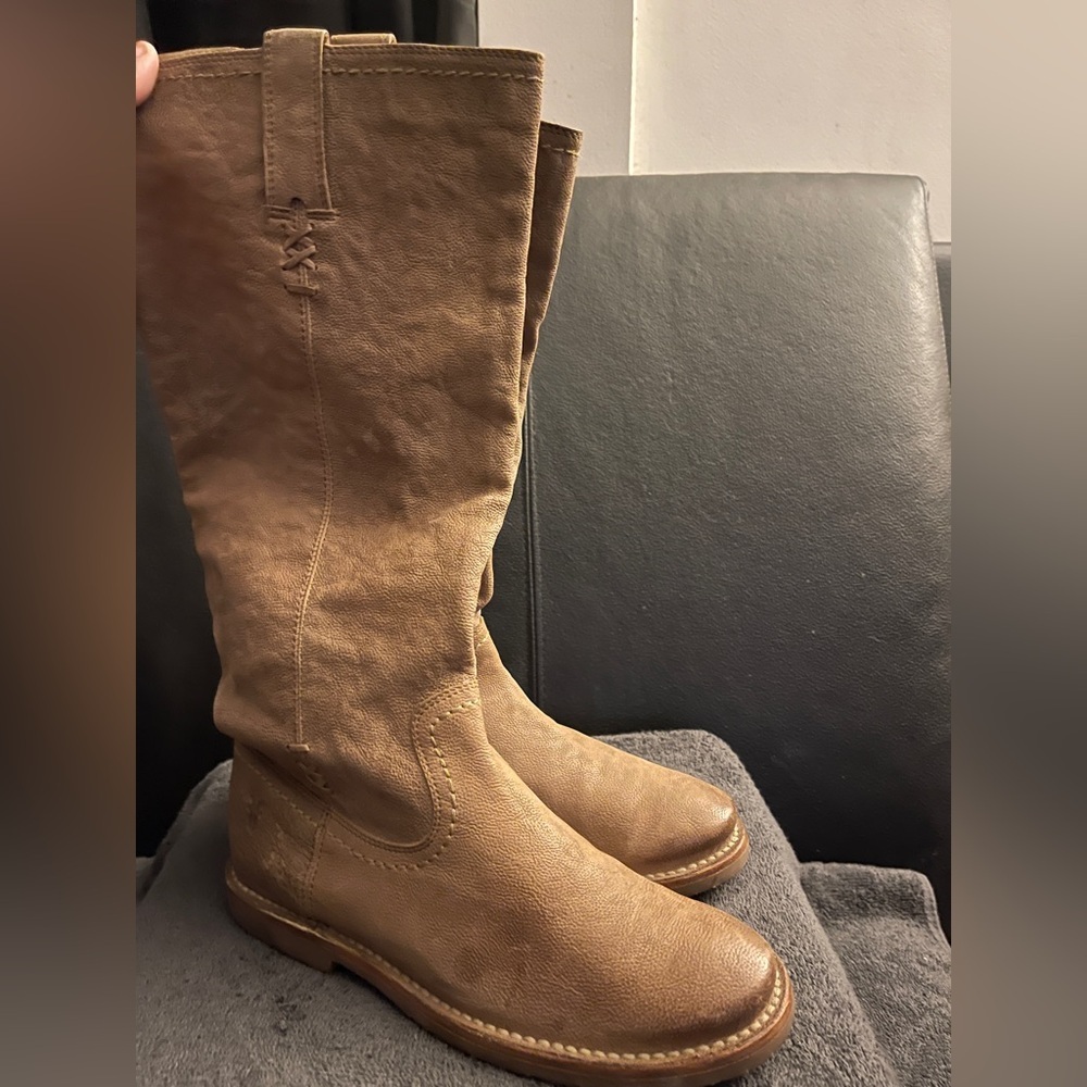 Frye Celia x Stitch Riding Boot 76340 Leather Distressed Warm Taupe Women Size 7